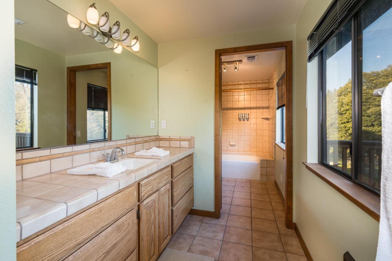 Casa Rio Yosemite -Waterfall Plus 9 Acres Oakhurst Zewnętrze zdjęcie